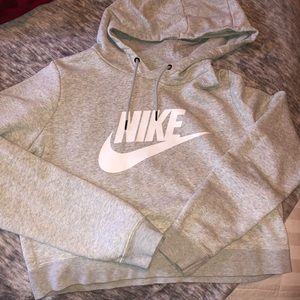 Nike women’s cropped hoodie